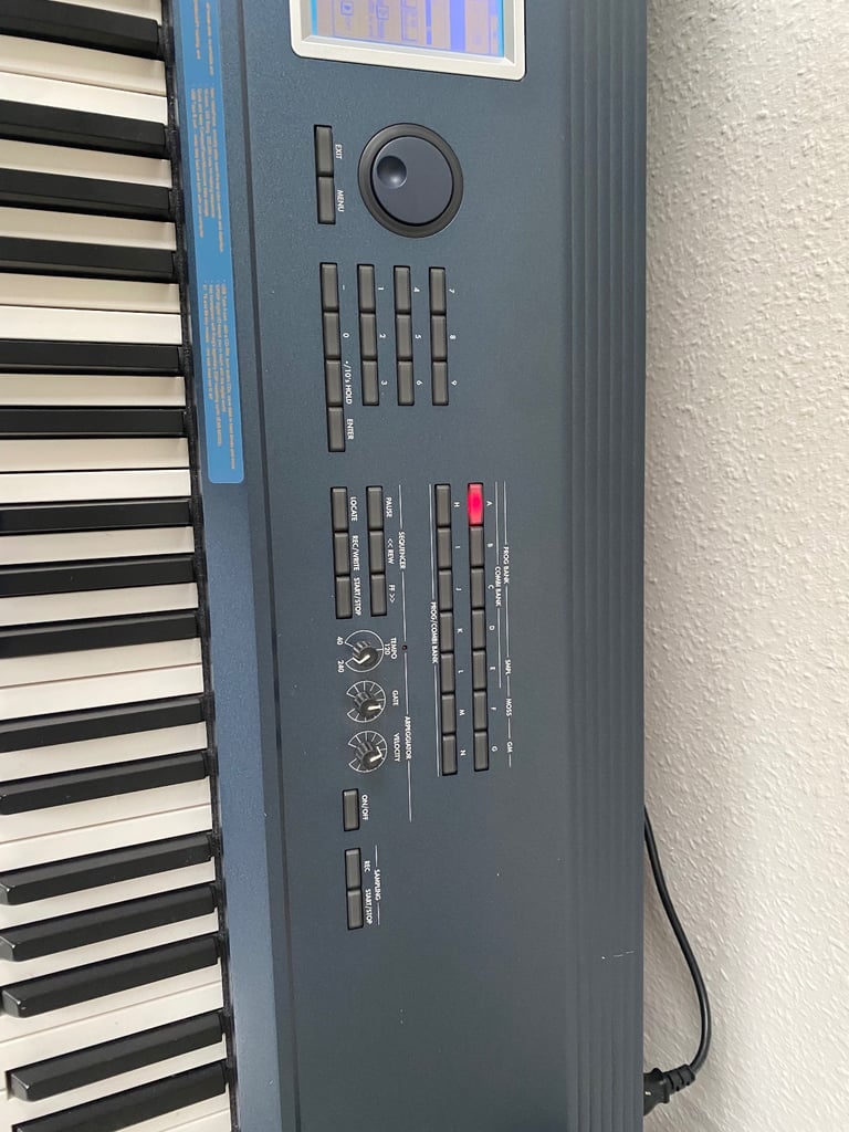 KORG Triton Extreme 88 keys with flight case : becoming a cult classic