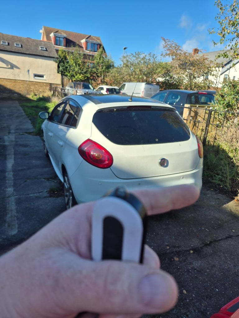 Fiat, BRAVO, Hatchback, 2010, Manual, 1368 (cc),5 doors - Image 3