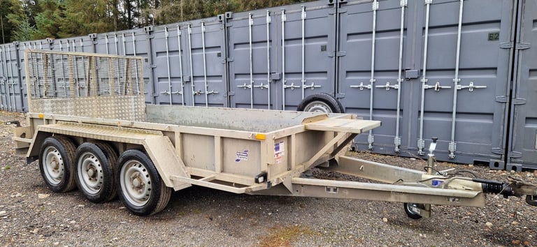 IFOR WILLIAMS PLANT TRAILER DIGGER DUMPER ROLLER MACHINE TRI AXLE GP126 BUILDER TRI AXLE