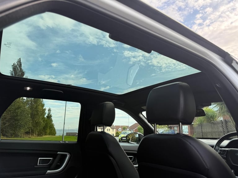 Land Rover DISCO SPORT BLACK HSE / AUTO / 7 SEATS 