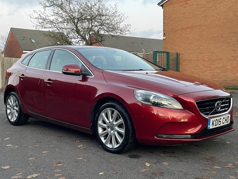 2015 Volvo V40 D4 [190] SE Lux Nav 5dr HATCHBACK DIESEL Manual