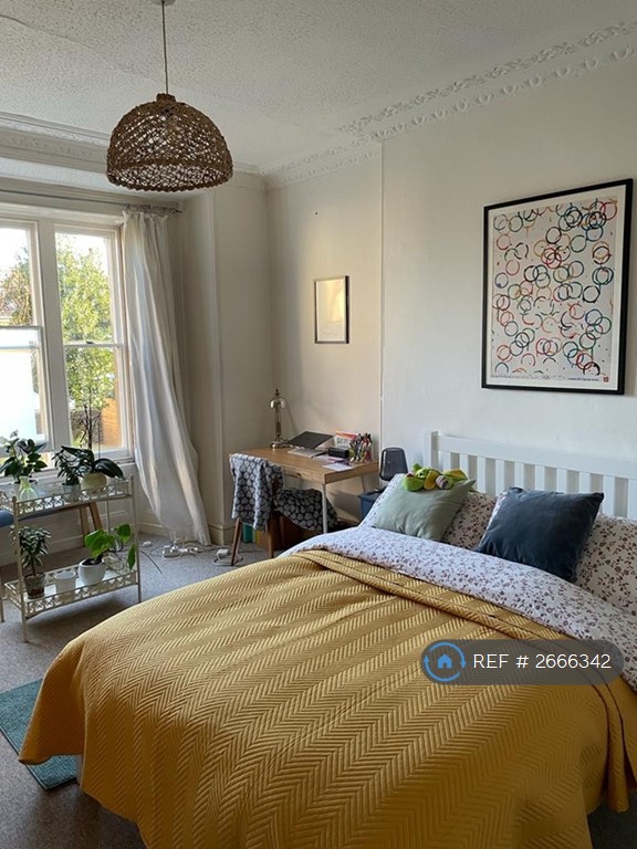 1 bedroom flat in Fremantle Road, Bristol, BS6 (1 bed) (#2666342)