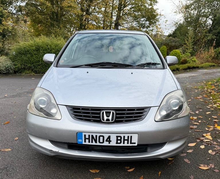 2004 Honda Civic 1.6 i-VTEC Executive 5dr HATCHBACK Petrol Manual - Image 2