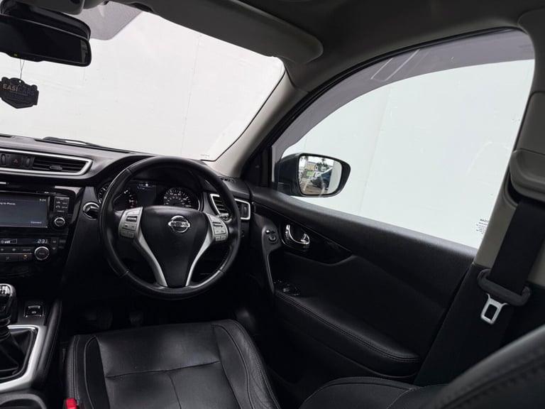 2014 Nissan Qashqai 1.5 dCi Tekna 2WD Euro 5 (s/s) 5dr HATCHBACK Diesel Manual