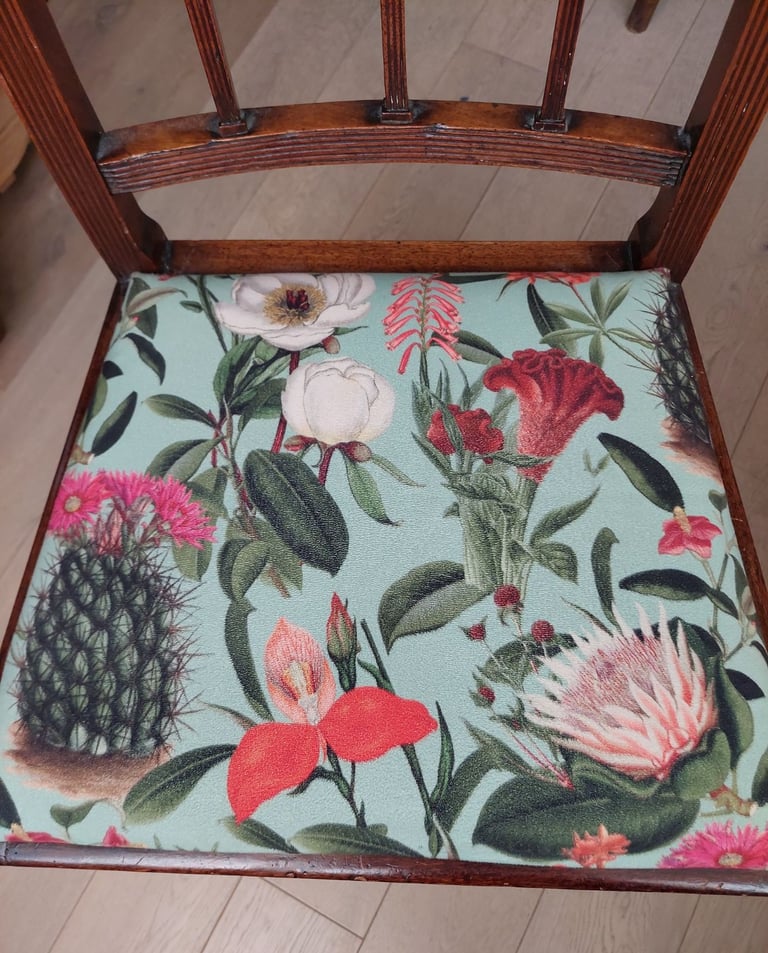 Mohagany wooden chair