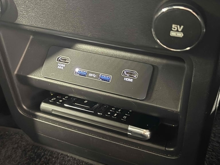 2018 Land Rover Discovery SD V6 HSE Luxury SUV Diesel Automatic