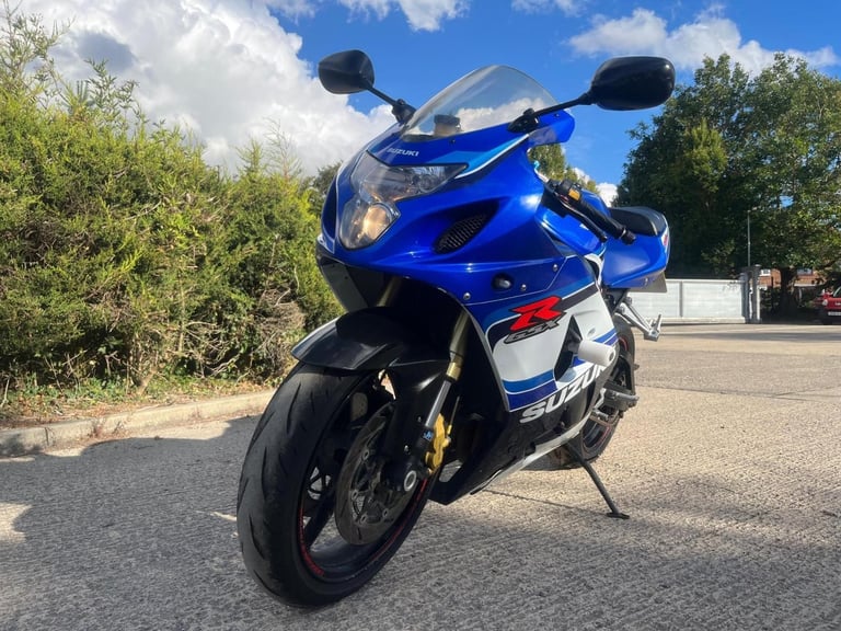 2005 05 SUZUKI GSXR 750 K5 GSXR750 BLUE  WHITE SPORTS SUPERSPORT NEW MOT