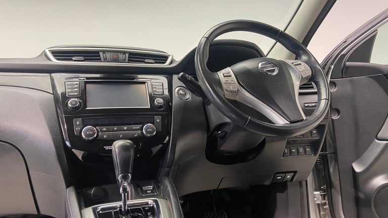 2015 Nissan Qashqai 1.6 dCi n-tec+ XTRON 2WD Euro 6 (s/s) 5dr HATCHBACK Diesel Automatic