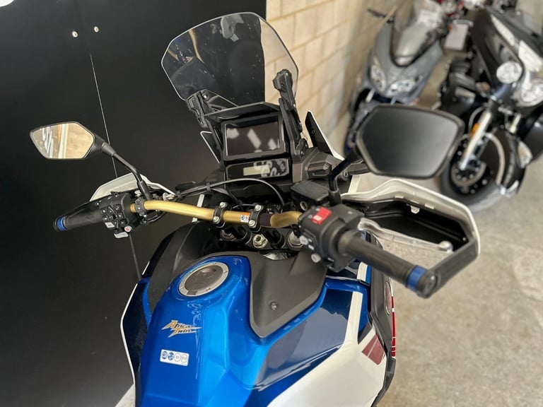STUNNING LOW MILEAGE 2023/73 HONDA CRF1100 AFRICA TWIN DCT ADVENTURE SPORT 