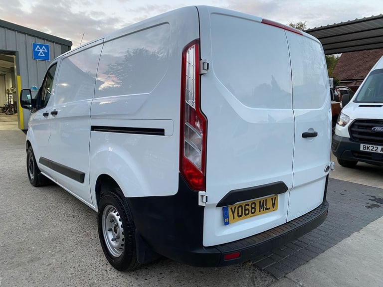 2019 Ford Transit Custom 2.0 300 EcoBlue L1 H1 Euro 6 5dr PANEL VAN Diesel Manual