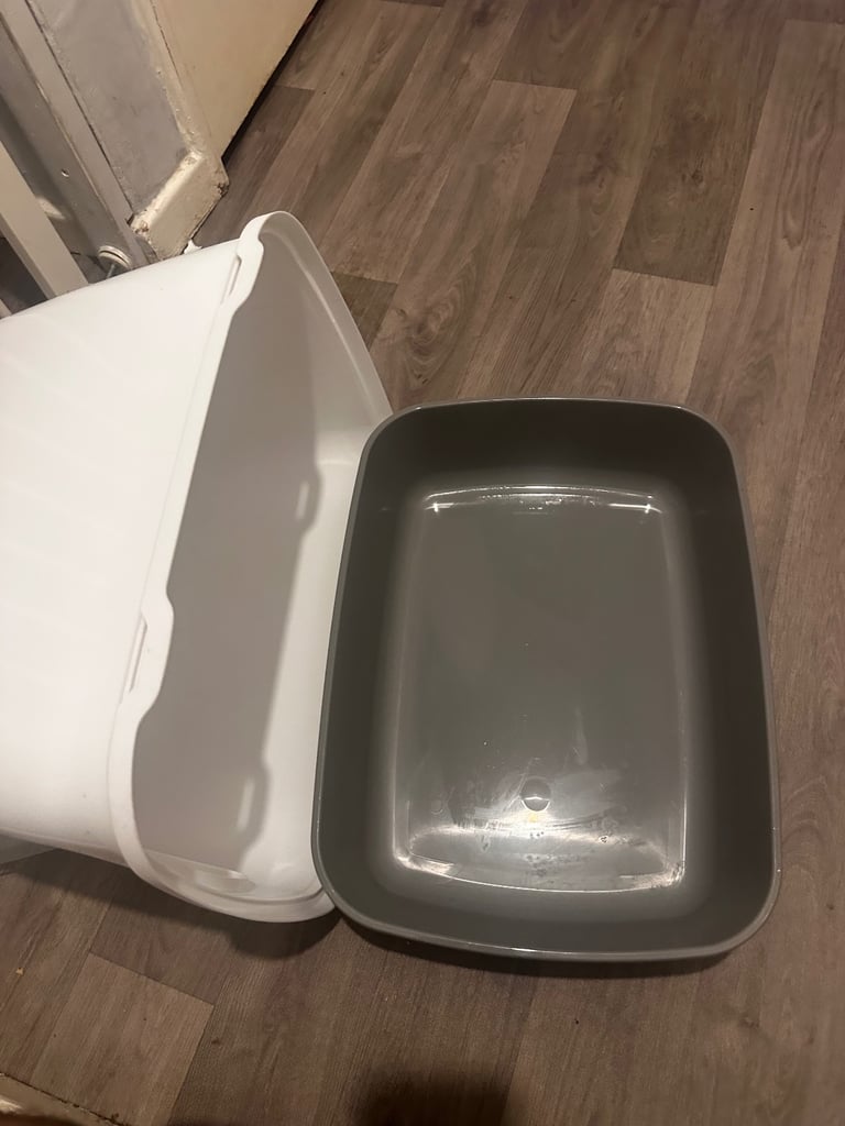 Savic leo hooded cat litter tray grey (petsathome)