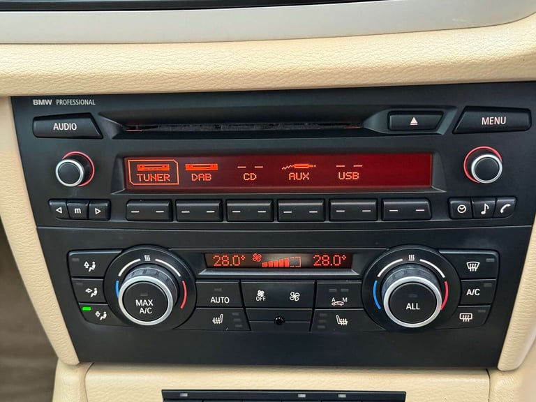 2015 BMW X1 xDrive 20d SE 5dr Step Auto ESTATE DIESEL Automatic