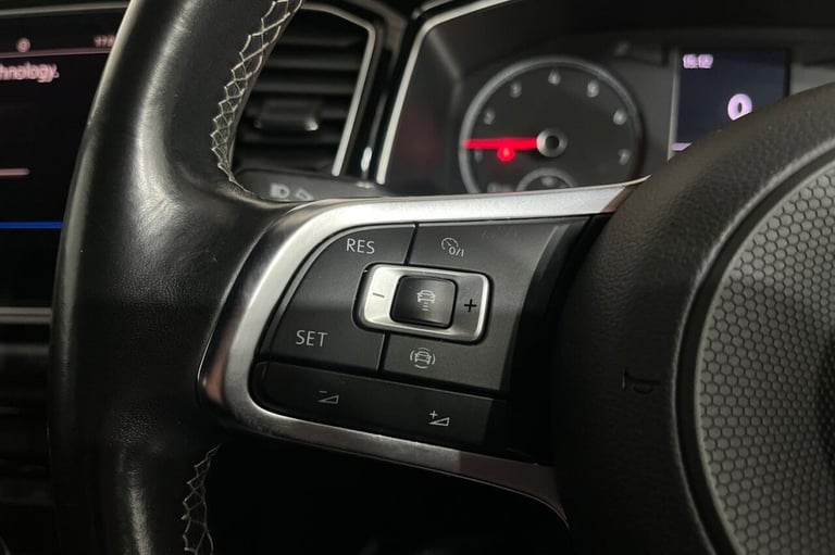 2021 21 VOLKSWAGEN T-ROC 1.5 TSI EVO BLACK EDITION SUV 5DR PETROL MANUAL EURO 6 