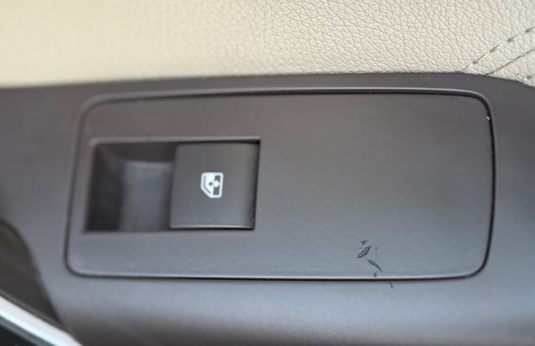 2009 Vauxhall Insignia 2.8T V6 Elite Nav Sports Tourer Auto 4WD Euro 5 5dr