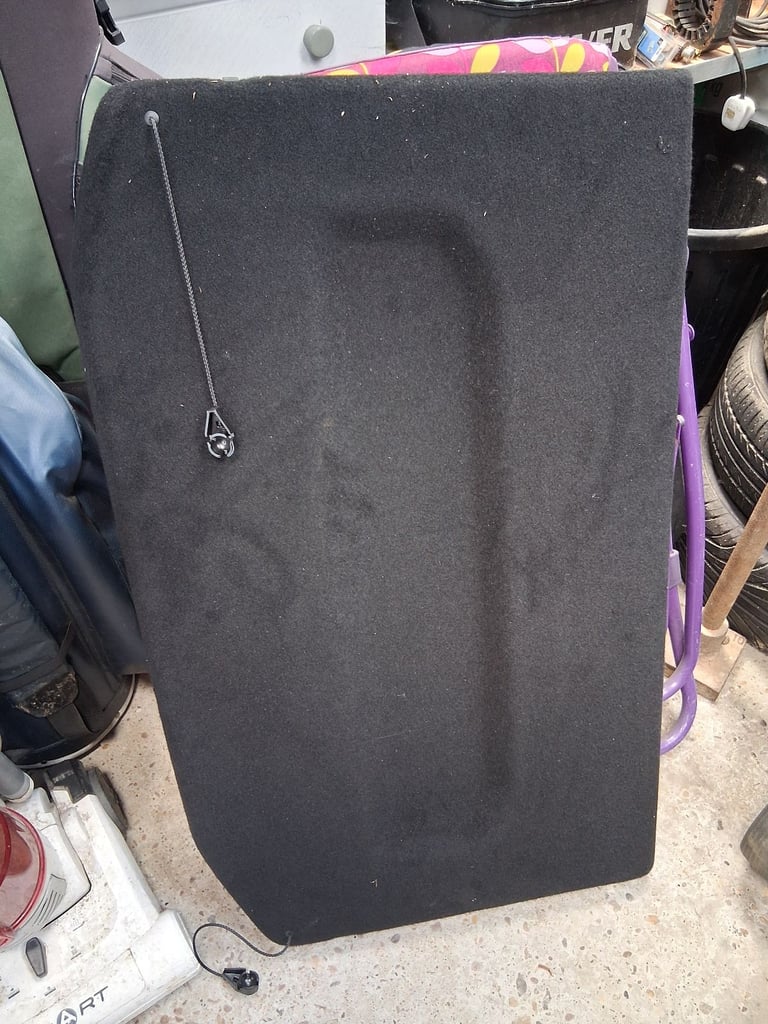 Parcel shelf for Peugeot 3008