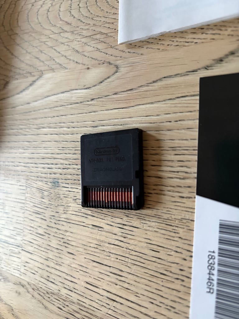 Pokémon White Version - Nintendo DS - Complete with Manual and Box