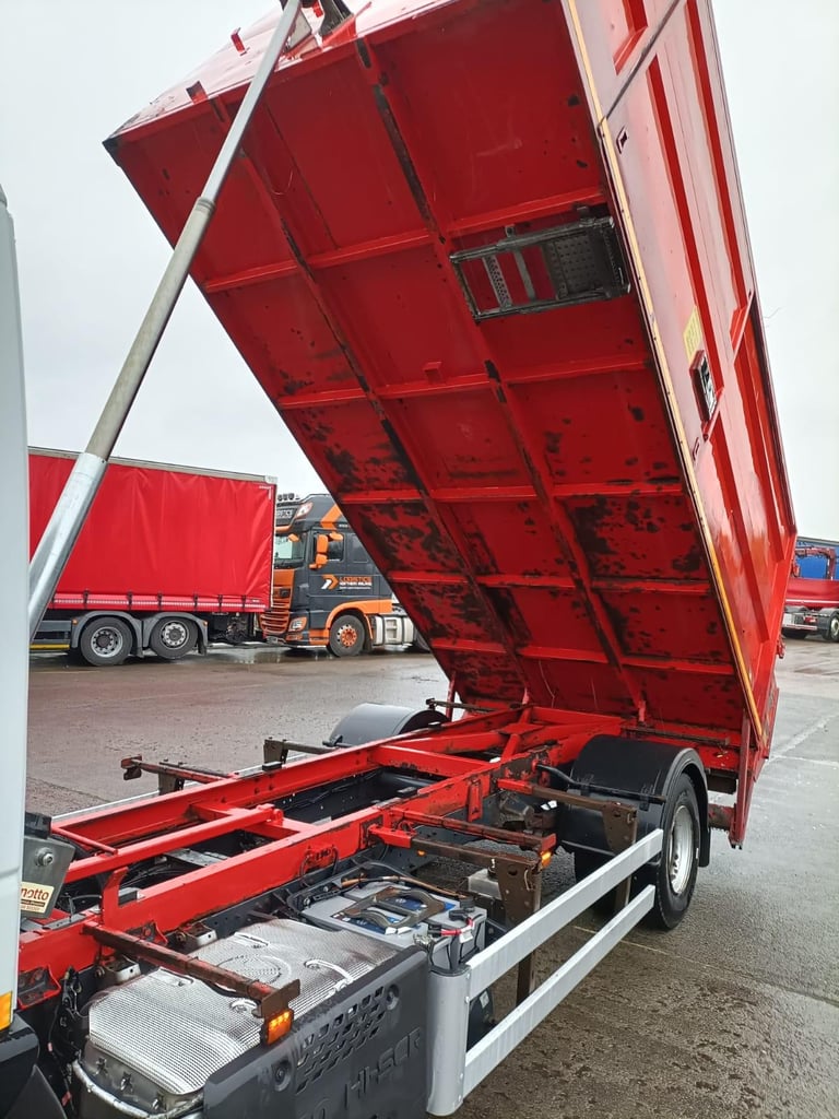 2017 Iveco Tipper Steel bulk body barn doors low k Other