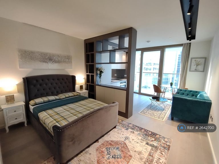 Studio flat in One Park Drive Canary Wharf, London, E14 (#2642700)