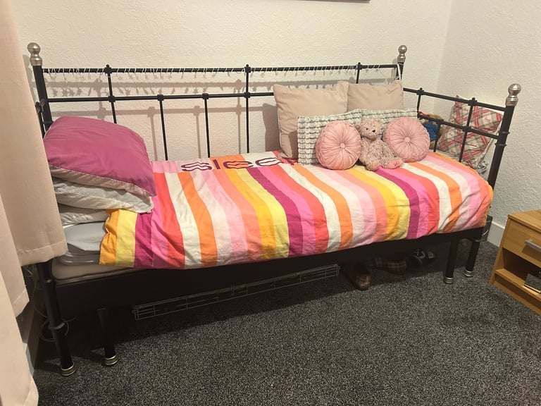 ikea day bed