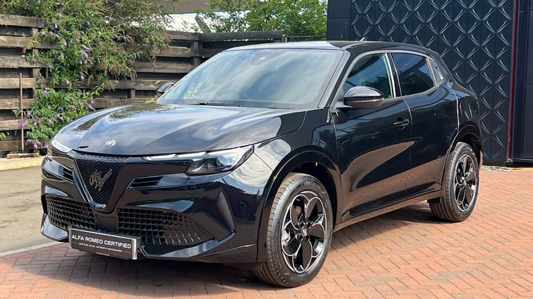 2025 Alfa Romeo Junior 1.2 MHEV Ibrida SUV 5dr Petrol Hybrid e-DCT Euro 6 (s/s) (136 ps) SUV Hybr...