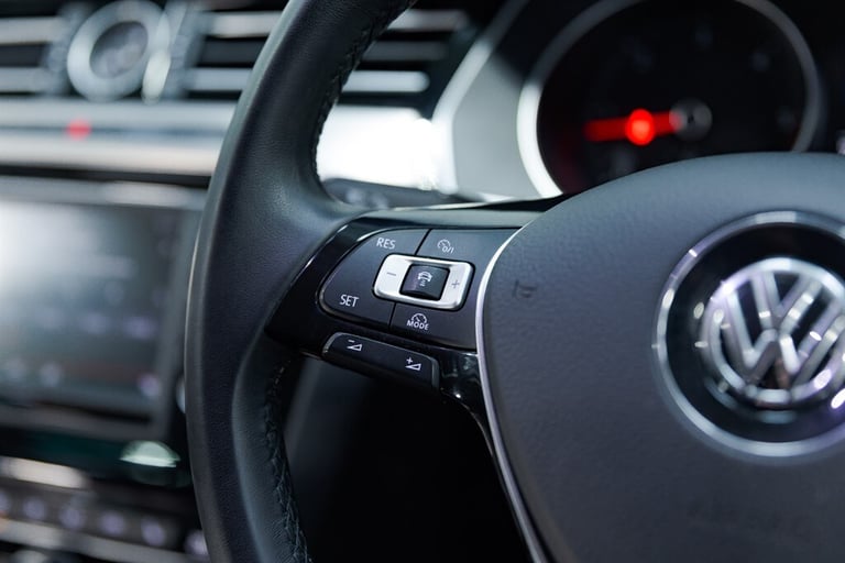 2016 Volkswagen Passat GT TDI BLUEMOTION TECHNOLOGY Saloon Diesel Manual