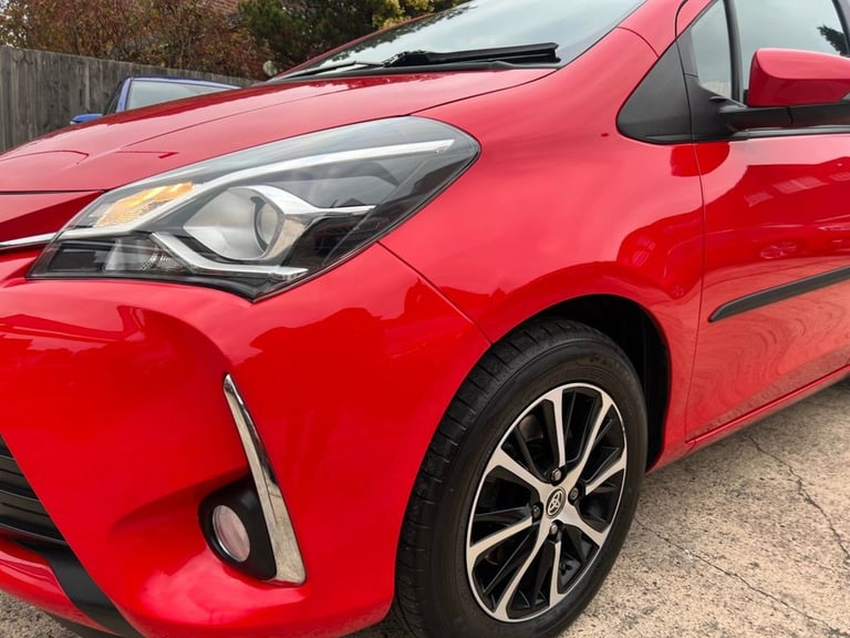 2019 Toyota Yaris 1.5 VVT-i Icon Tech 5dr HATCHBACK PETROL Manual