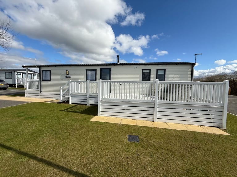 Willerby Avonmore static caravan for sale - Pentire Coastal Holiday Park, Bude Excellent condition