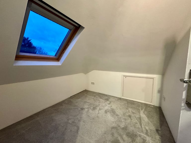 4 Bedroom 2 Bathroom Garage - Winston Court Headstone Lane Harrow HA3 