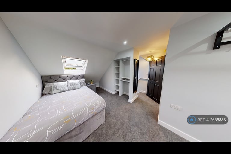5 bedroom house in Charter Avenue, Coventry, CV4 (5 bed) (#2656888)