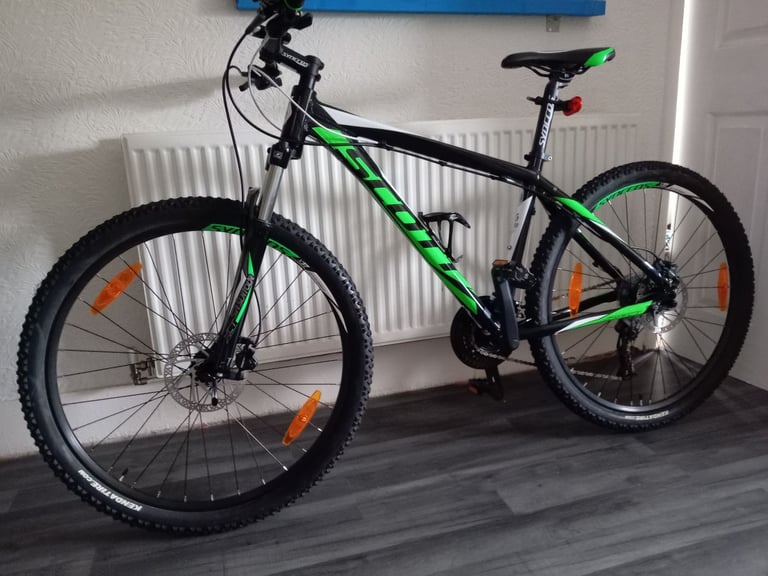image for Men's Scott aspect 750 Like New mountain bike 