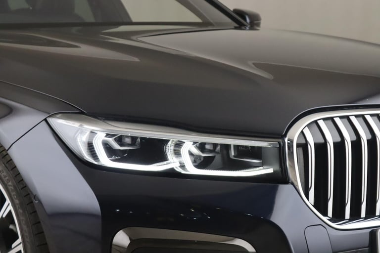 2022 BMW 7 Series 3.0 745Le 12kWh M Sport Auto xDrive Euro 6 (s/s) 4dr SALOON Petrol/Electric Hyb...