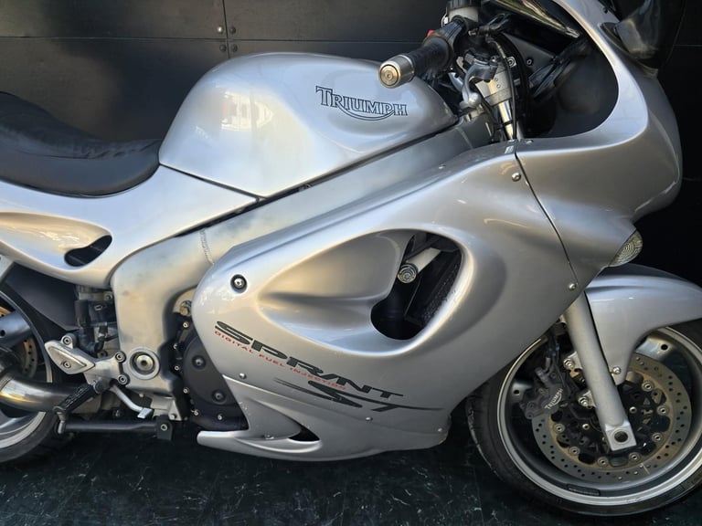 TRIUMPH SPRINT ST 955i TRADE SALE HPI CLEAR 