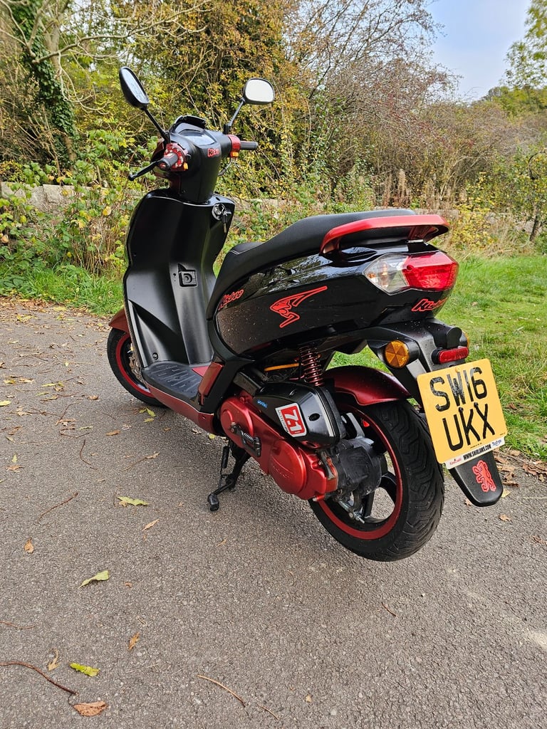 Peugeot, KISBEE, 2016, 49 (cc)