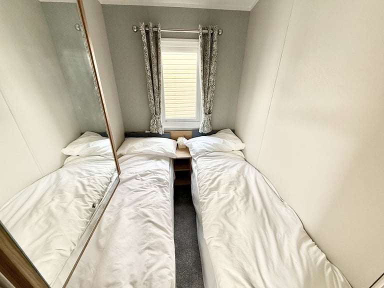 Stunning BRAND NEW static caravan package 3 bed 8 berth & st osyth clacton essex suffolk 