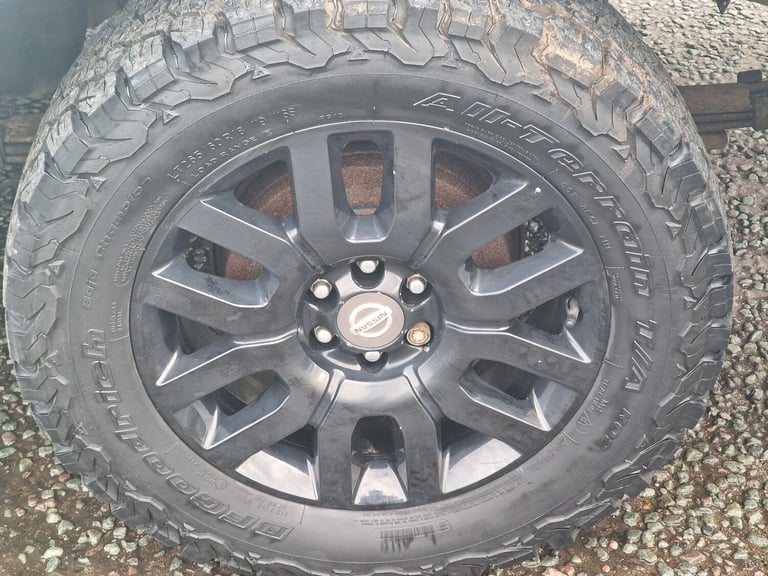 2012 Nissan Navara Double Cab Pick Up Outlaw 3.0dCi V6 231 4WD Auto PICK UP Diesel Automatic