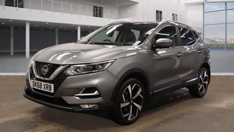 2018 Nissan Qashqai 1.2 DiG-T Tekna 5dr ++ PANROOF / SAT NAV / CAMERA / ULEZ / BOSE ++ HATCHBACK ...