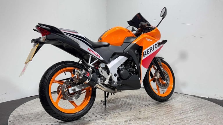 Honda CBR REPSOL 2017 7K SERVICED WARRANTY MOT 125CC SPORT BIKE