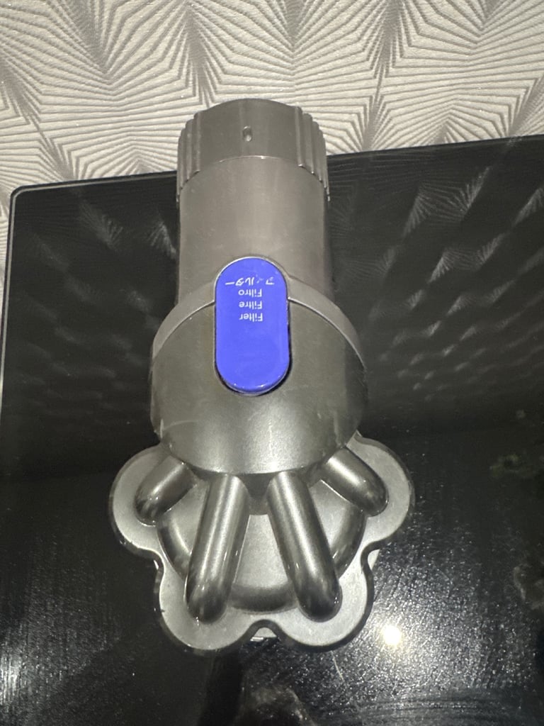 Broken Dyson DC44 