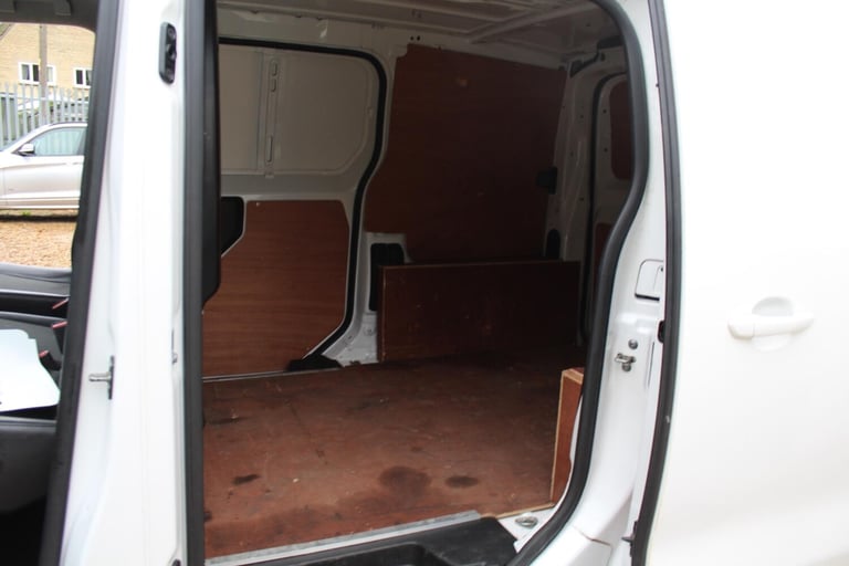 2018 Toyota ProAce 1.6D 95 Comfort Van PANEL VAN DIESEL Manual