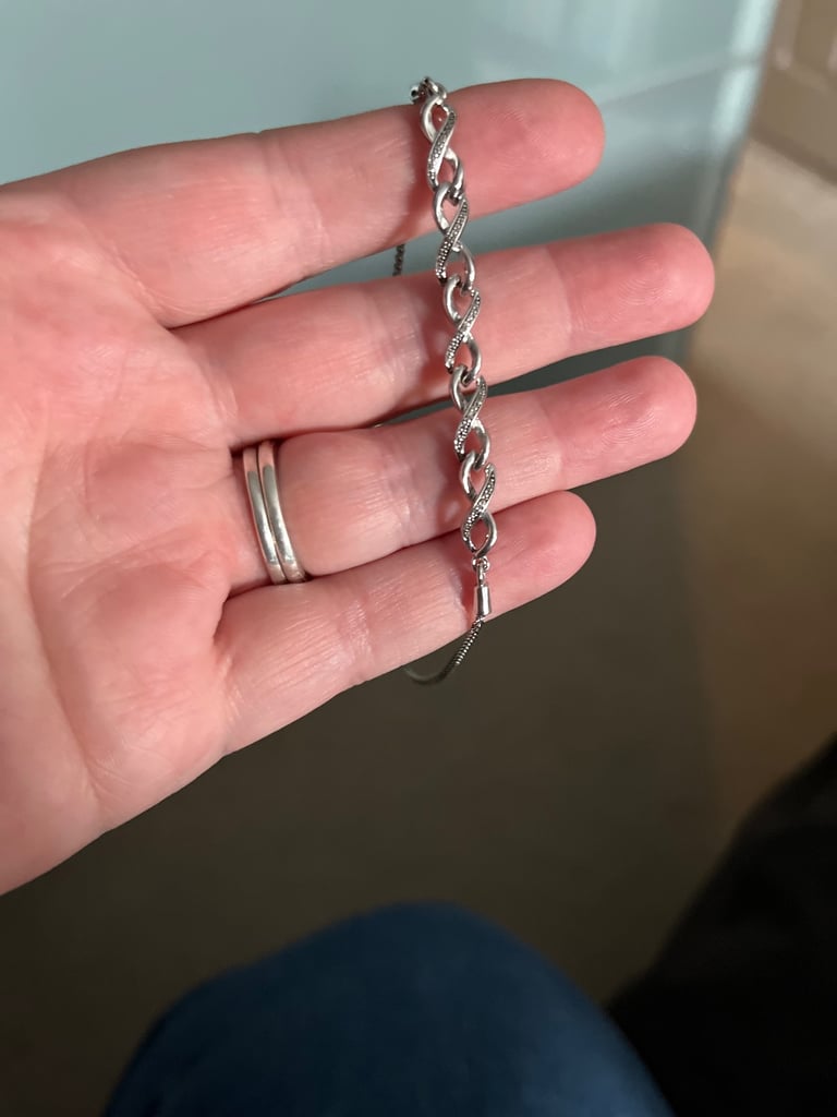 image for Silver infinity bracelet 