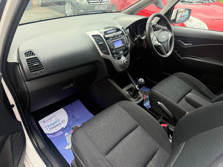2012 Hyundai IX20 1.4 Active BlueDrive White 5 Door Bluetooth Low Insurance 