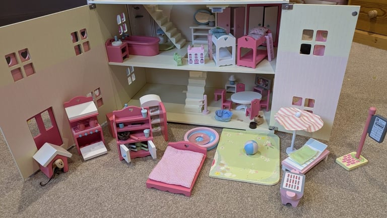 Rose Dollhouse