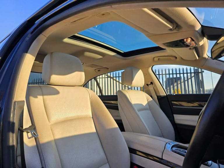 2013 BMW 7 Series 4.4 750Li V8 SE Auto Euro 5 (s/s) 4dr Saloon Petrol Automatic