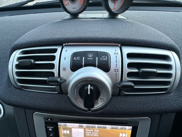 2014 smart fortwo 1.0 Grandstyle Coupe 2dr Petrol SoftTouch Euro 5 (84 bhp) Coupe Petrol Automatic