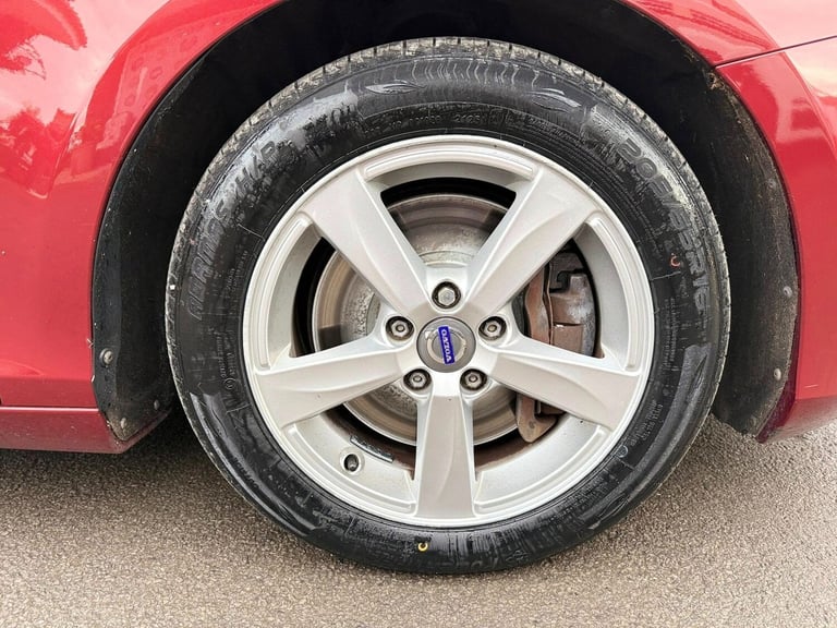 2013 Volvo V40 D3 SE 5dr Geartronic HATCHBACK Diesel Automatic