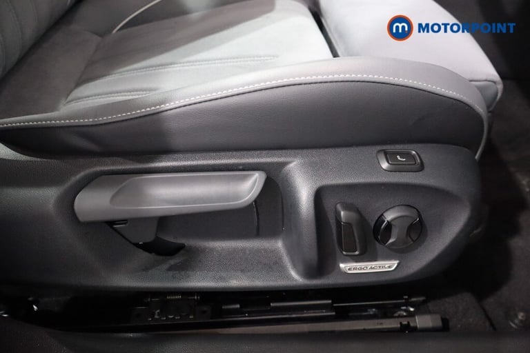 2025 Volkswagen Passat 1.5 TSI eHybrid Life 5dr DSG Estate Hybrid Automatic