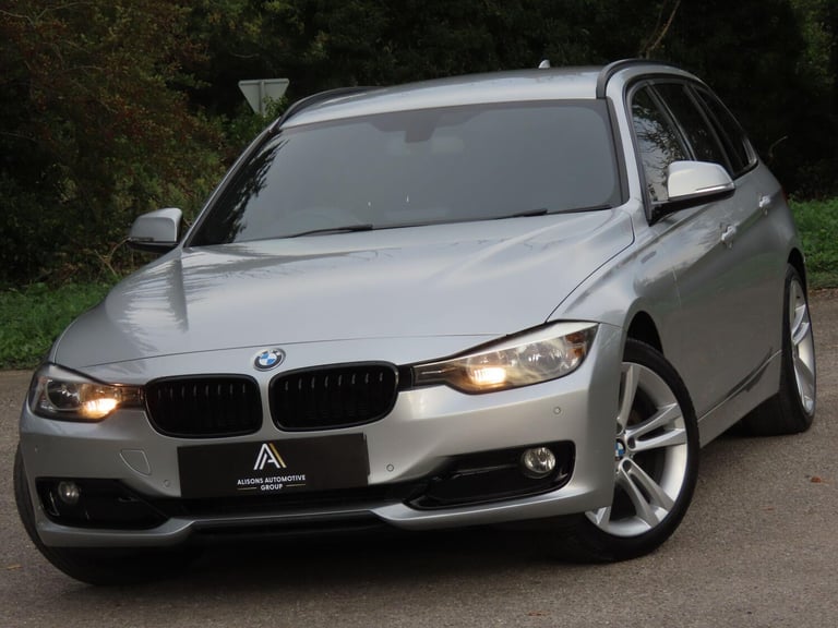 image for  BMW 3 Series 2.0 320d Sport Touring Euro 5 (s/s) 5dr Diesel Manual