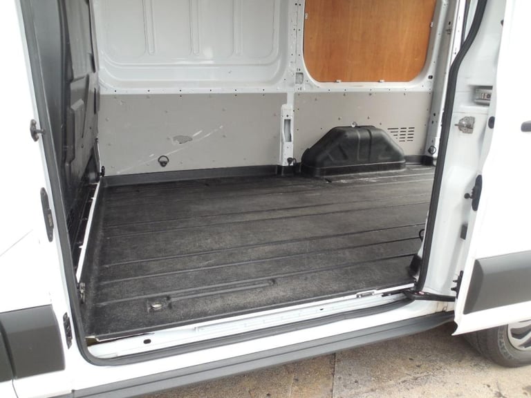  Ford Transit 2.0 TDCi 130ps H2 Van Diesel