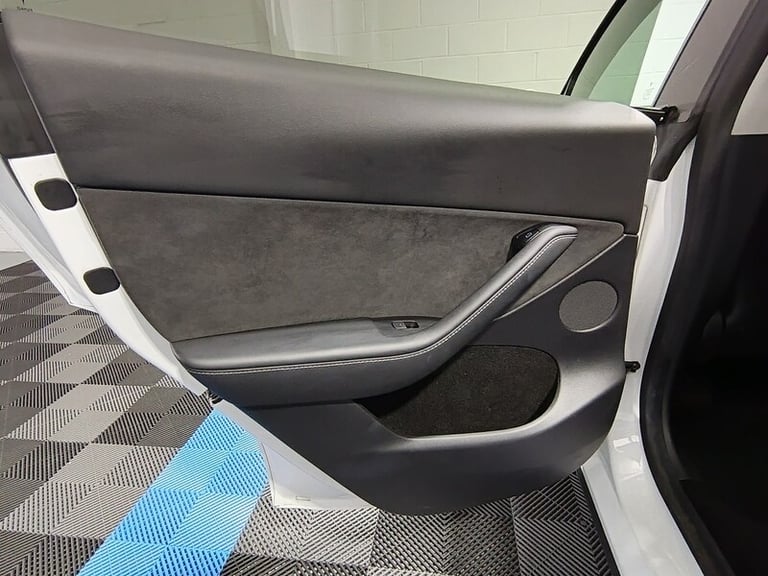 2022 Tesla Model Y Long Range AWD 5dr Auto MPV ELECTRIC Automatic