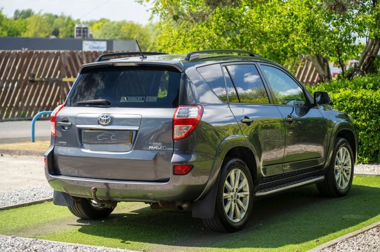 2012 Toyota RAV4 2.2 D-CAT SR SUV 5dr Diesel Auto 4WD Euro 5 (150 ps) ESTATE Diesel Automatic